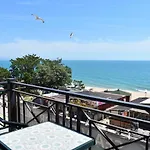 Seaview Bg Front דירה גולדן סנדס