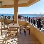 Seaview Bg Front *