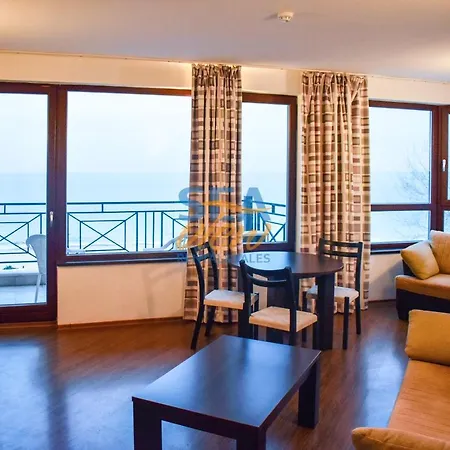 Seaview Bg Front ゴールデンサンド