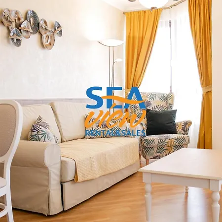 Sea View Front * Golden Sands