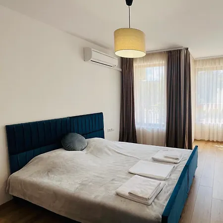 Seaview Bg Front גולדן סנדס