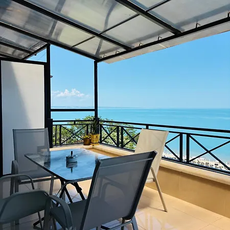 Seaview Bg Front גולדן סנדס