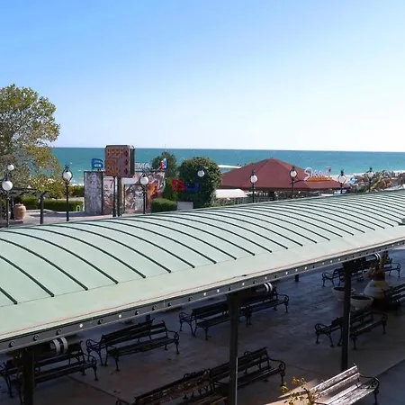 Sea View Front Apartment