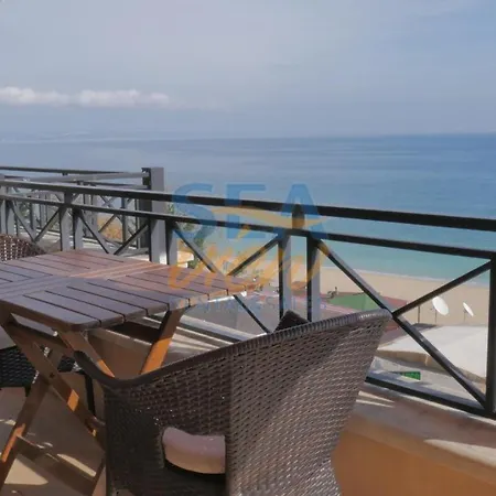 Sea View Front * Golden Sands