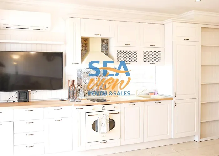 Seaview Bg Front Apartment *